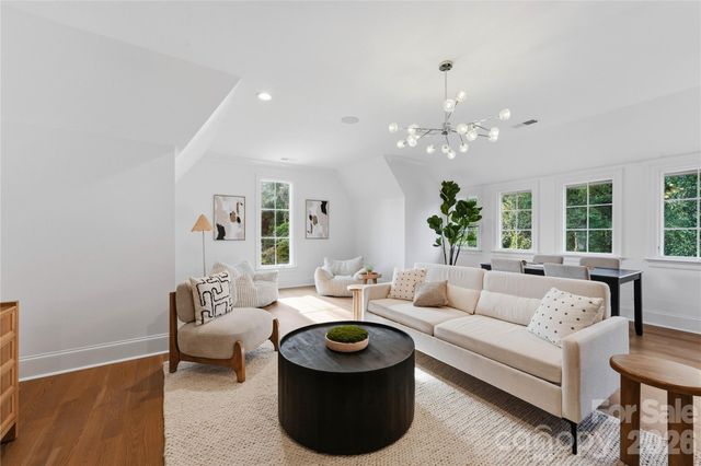 617 Shelton Street, Charlotte, NC 28270