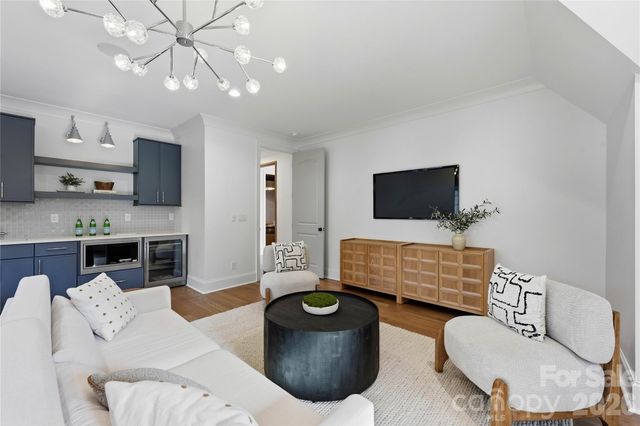617 Shelton Street, Charlotte, NC 28270