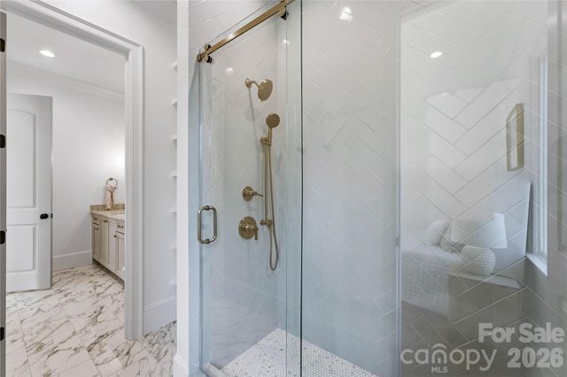 617 Shelton Street, Charlotte, NC 28270