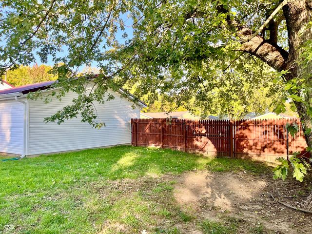 1123 Washington Street, Hope, IN 47246