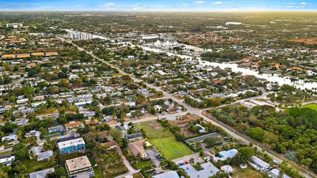 1930 Service Road, North Palm Beach, FL 33408