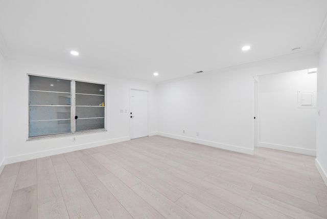 1930 Service Road, North Palm Beach, FL 33408