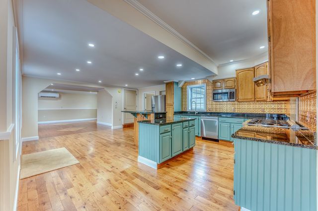 35 Mad River Road, Campton, NH 03223