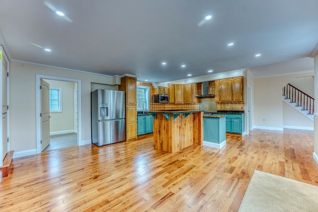 35 Mad River Road, Campton, NH 03223