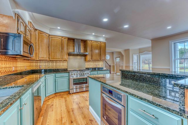 35 Mad River Road, Campton, NH 03223