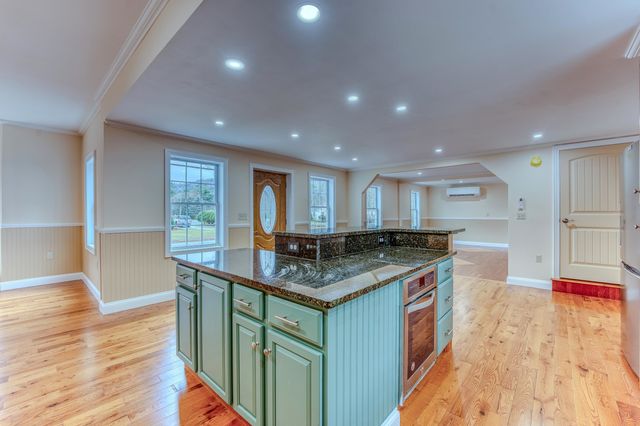 35 Mad River Road, Campton, NH 03223