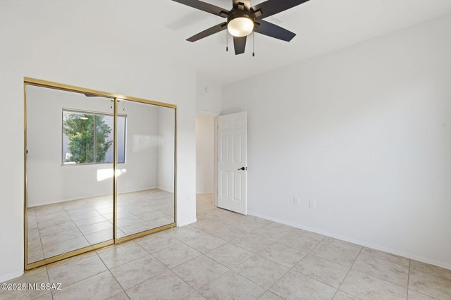 4751 S Longmore Drive, Green Valley, AZ 85622