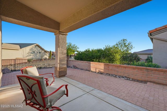 4751 S Longmore Drive, Green Valley, AZ 85622
