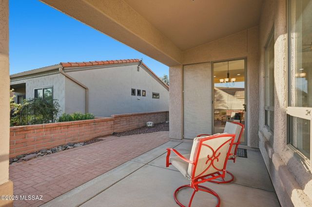 4751 S Longmore Drive, Green Valley, AZ 85622