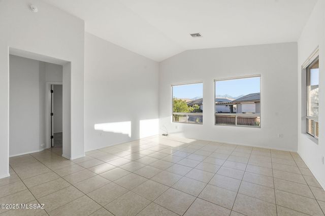 4751 S Longmore Drive, Green Valley, AZ 85622