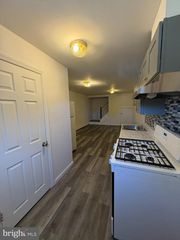 38 BROADWAY #D, Laurel Springs, NJ 08021