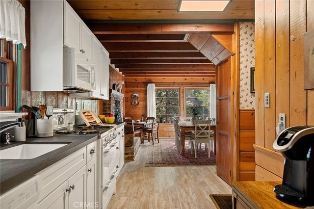 144 Marshall Road, Lake Arrowhead, CA 92352
