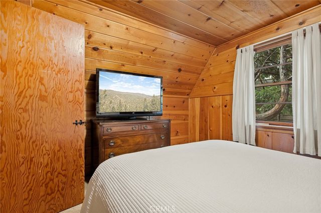 144 Marshall Road, Lake Arrowhead, CA 92352