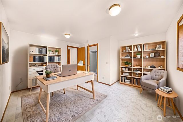 8059 Comox Road, Blaine, WA 98230