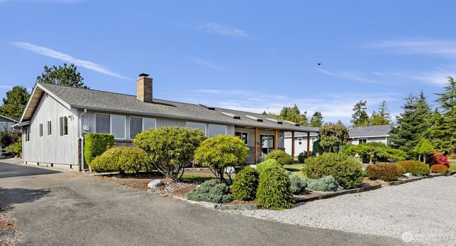 8059 Comox Road, Blaine, WA 98230