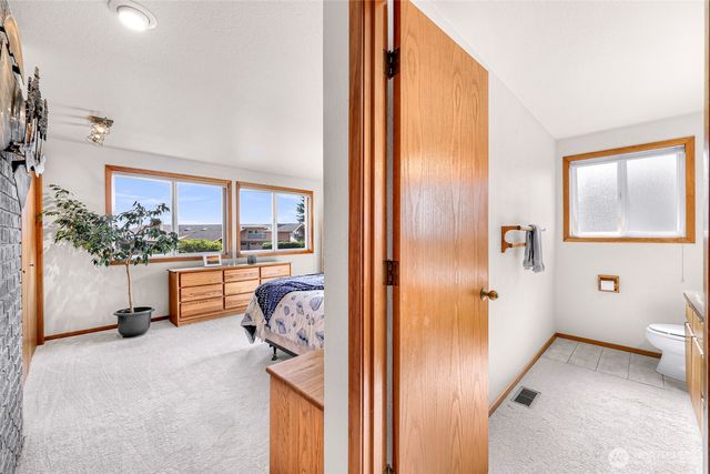 8059 Comox Road, Blaine, WA 98230