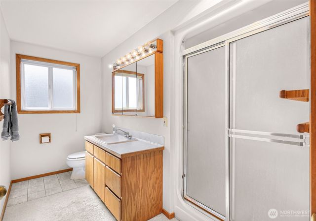 8059 Comox Road, Blaine, WA 98230