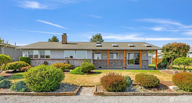 8059 Comox Road, Blaine, WA 98230