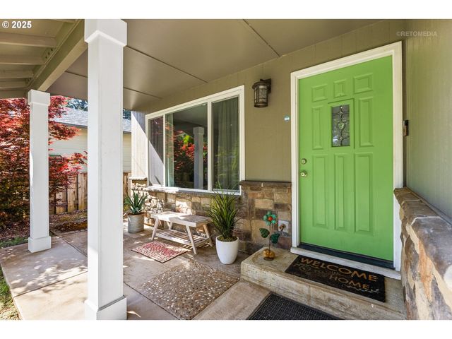 16229 Sw LAKE FOREST Blvd, Lake Oswego, OR 97035