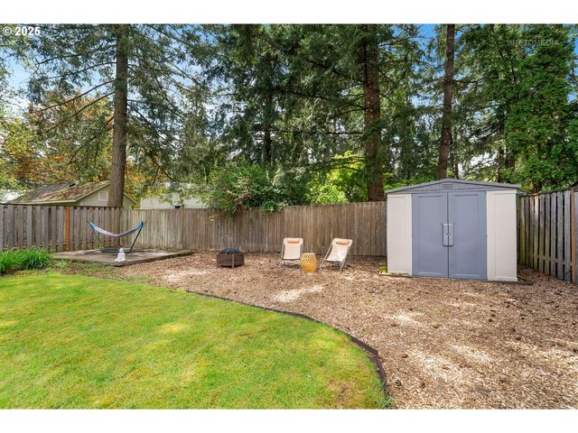 16229 Sw LAKE FOREST Blvd, Lake Oswego, OR 97035