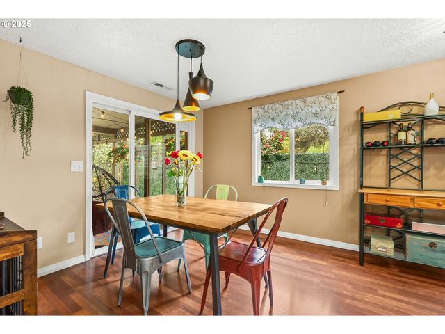 16229 Sw LAKE FOREST Blvd, Lake Oswego, OR 97035