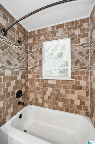 1408 29TH AVENUE N, Hueytown, AL 35023