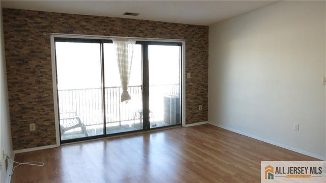 363 Lancaster Court, Piscataway, NJ 08854