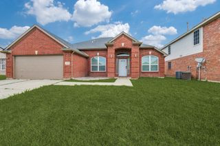 409 Creek Point Lane, Arlington, TX 76002