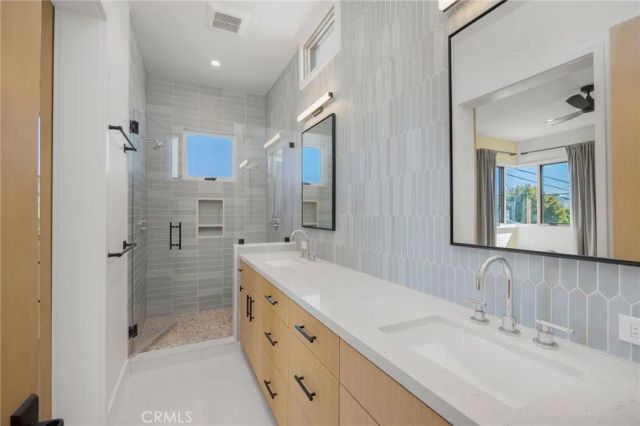 1120 7th, Hermosa Beach, CA 90254