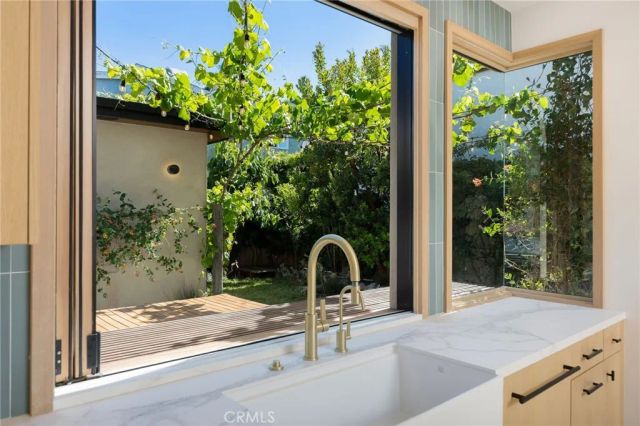 1120 7th, Hermosa Beach, CA 90254