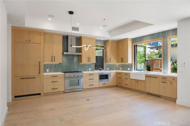 1120 7th, Hermosa Beach, CA 90254