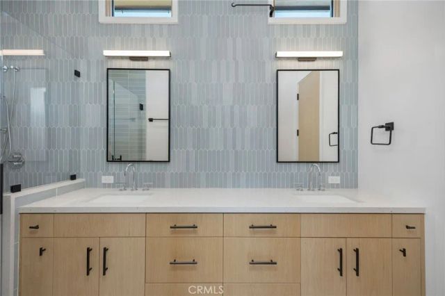 1120 7th, Hermosa Beach, CA 90254