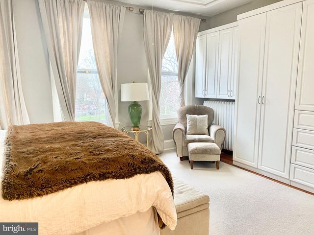 1351 A ST NE, Washington, DC 20002