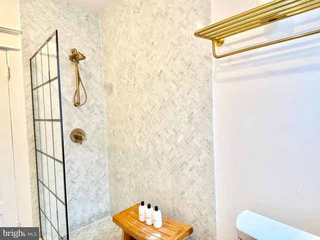 1351 A ST NE, Washington, DC 20002