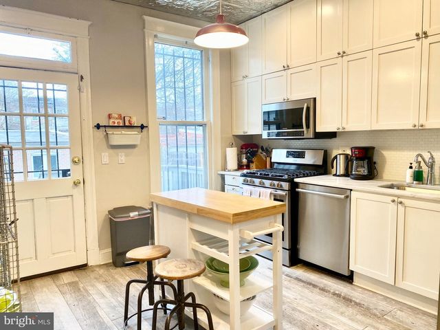 1351 A ST NE, Washington, DC 20002