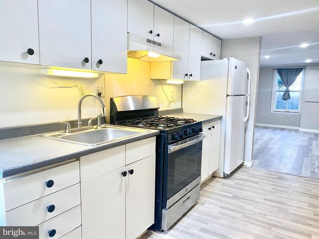 1351 A ST NE, Washington, DC 20002
