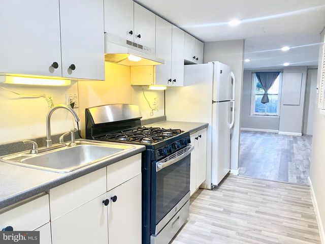 1351 A ST NE, Washington, DC 20002