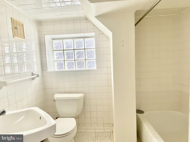 1351 A ST NE, Washington, DC 20002