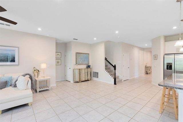 373 SIESTA VISTA COURT, Davenport, FL 33896