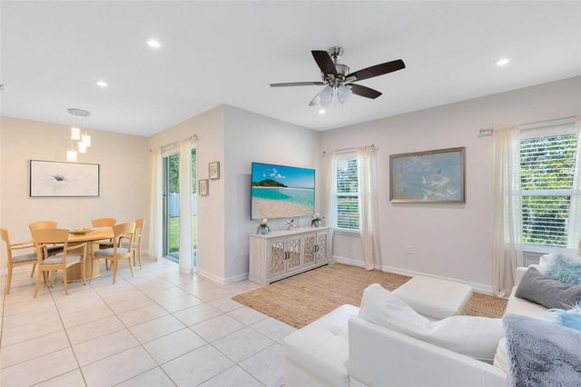 373 SIESTA VISTA COURT, Davenport, FL 33896