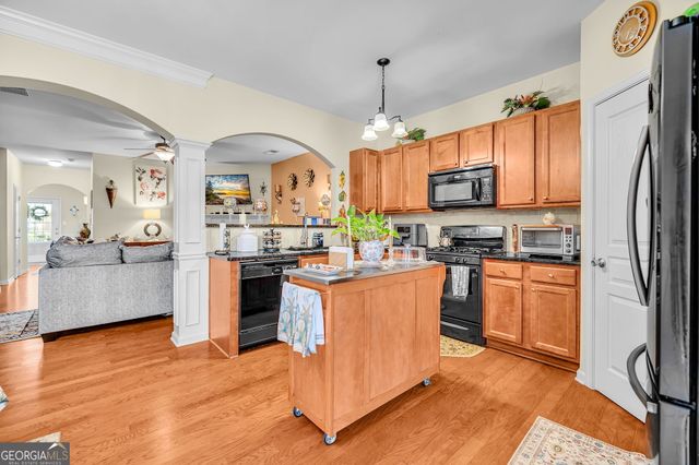 6290 Elmshorn Way, Alpharetta, GA 30004