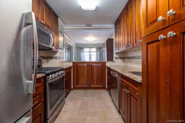 450 Shore 6L, Long Beach, NY 11561