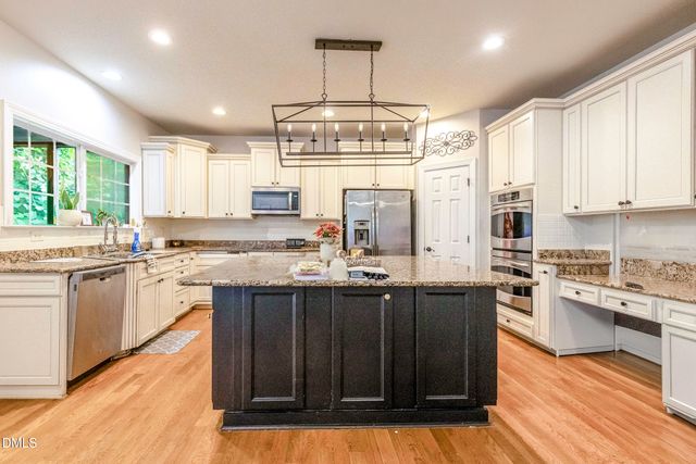 201 Quarryrock Road, Holly Springs, NC 27540