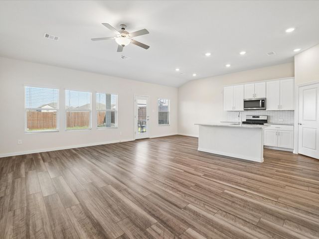 10529 Tuxinaw Trail, Fort Worth, TX 76179