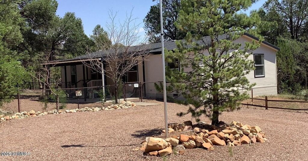 3149 TONTO Drive, Overgaard, AZ 85933