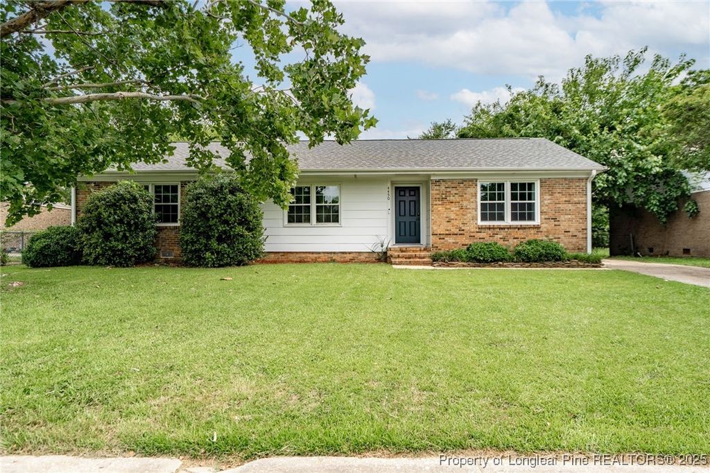 4450 Chesterbrook Drive, Fayetteville, NC 28314