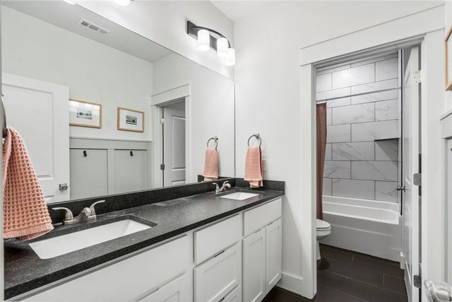 1200 Whistler Street, Bentonville, AR 72713