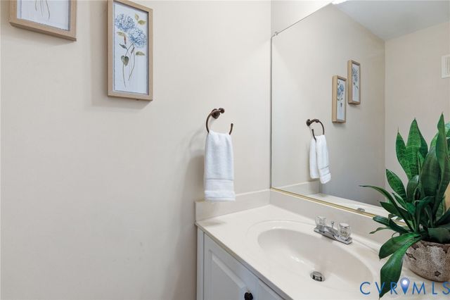 12400 Courtyard Ln, Henrico, VA 23233