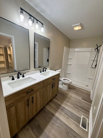 6 Mason Ln, Brush Creek, TN 38547
