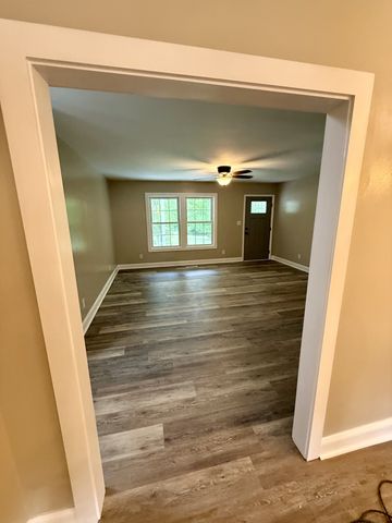 6 Mason Ln, Brush Creek, TN 38547